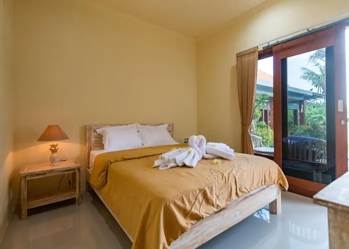 Dicky 2 Batu Bolong Guest house