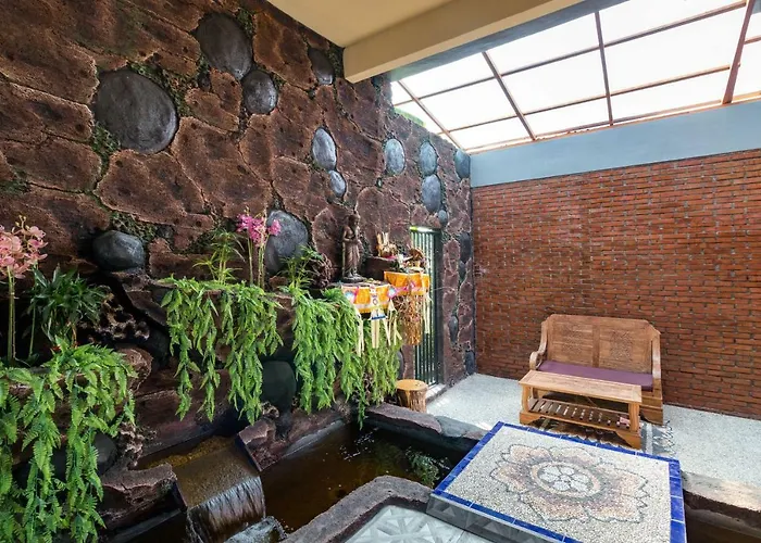 Dicky 2 Batu Bolong Guest house *